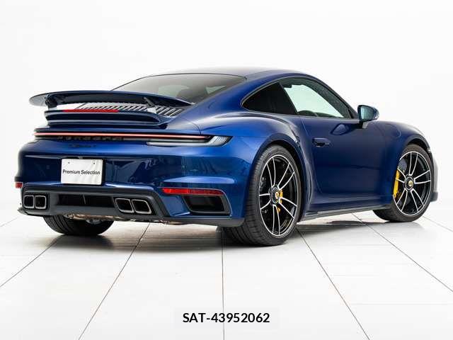 Porsche 911 2020-10 6816562-12