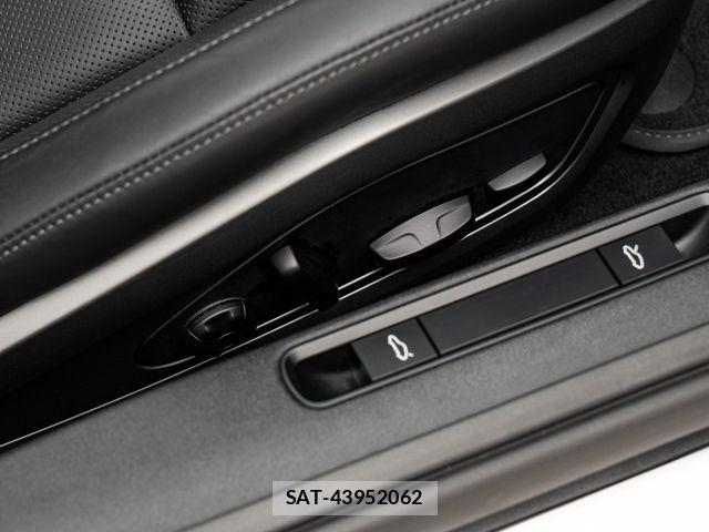 Porsche 911 2020-10 6816562-17