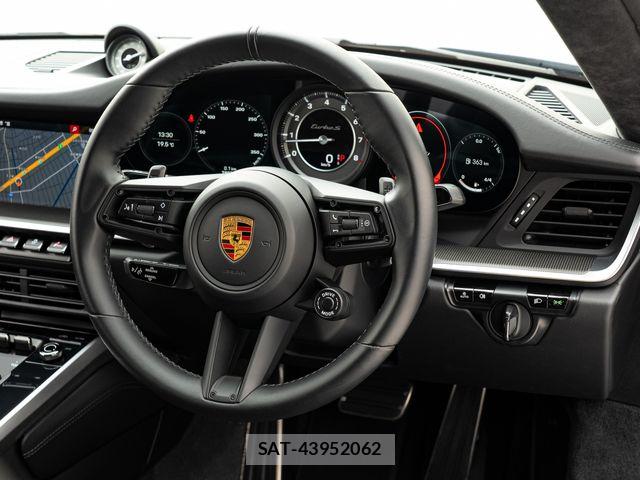 Porsche 911 2020-10 6816562-19