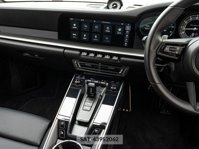 Porsche 911 2020-10 6816562-21