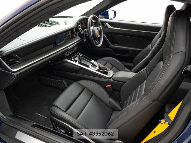 Porsche 911 2020-10 6816562-26