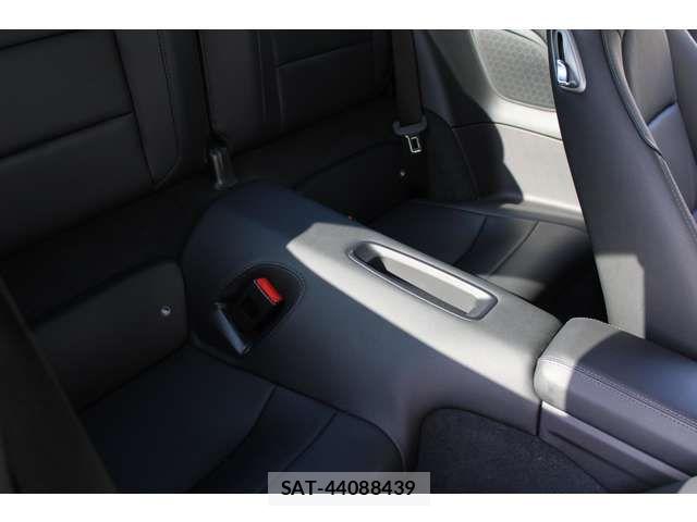Porsche 911 2016-12 7060215-13