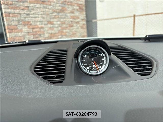 Porsche 911 2015-01 7060214-16