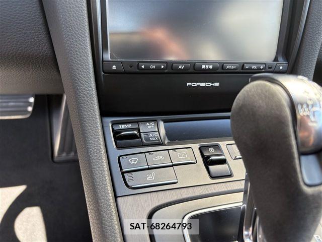 Porsche 911 2015-01 7060214-18