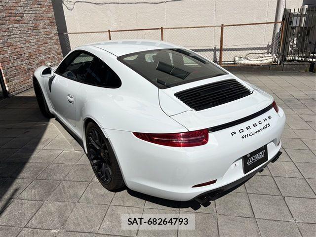 Porsche 911 2015-01 7060214-8