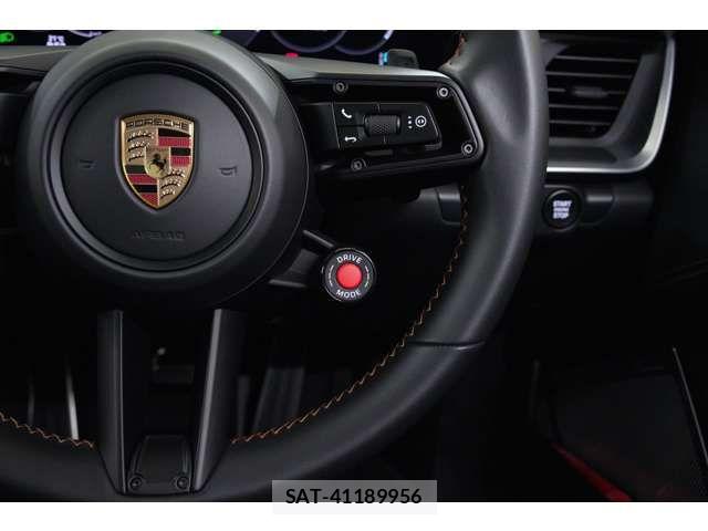 Porsche 911 2025-07 7223543-14
