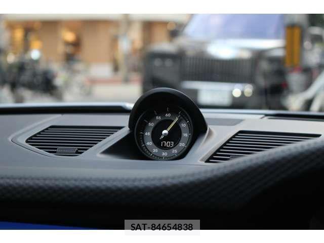 Porsche 911 2026-04 7223545-11
