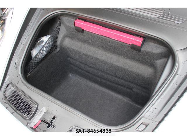 Porsche 911 2026-04 7223545-23