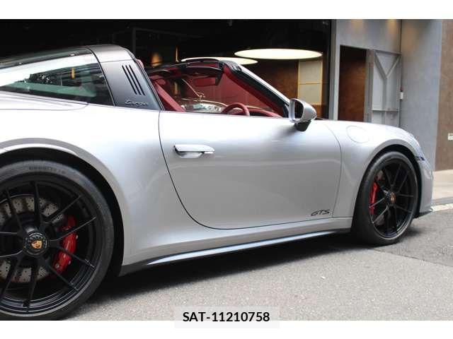 Porsche 911 2026-04 7223548-13