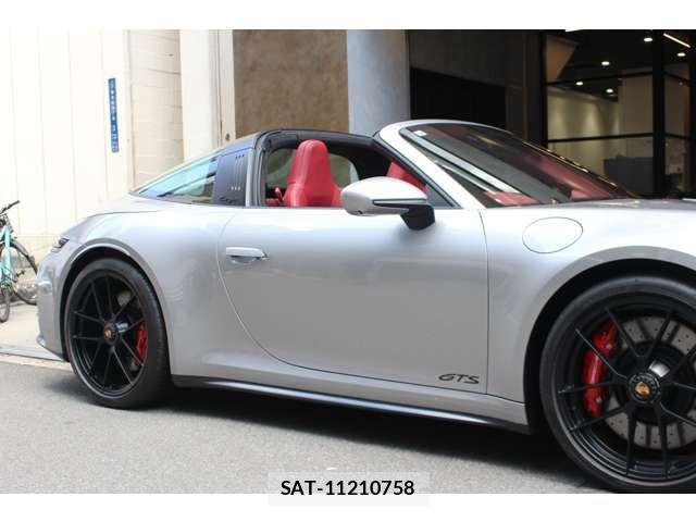 Porsche 911 2026-04 7223548-15