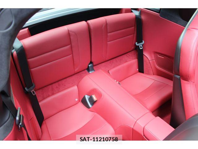 Porsche 911 2026-04 7223548-24