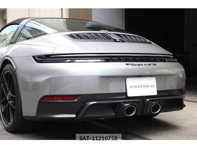 Porsche 911 2026-04 7223548-8