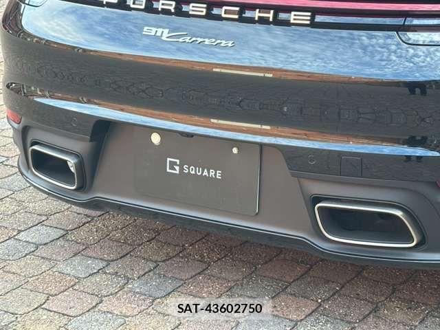 Porsche 911 2021-04 7251912-12
