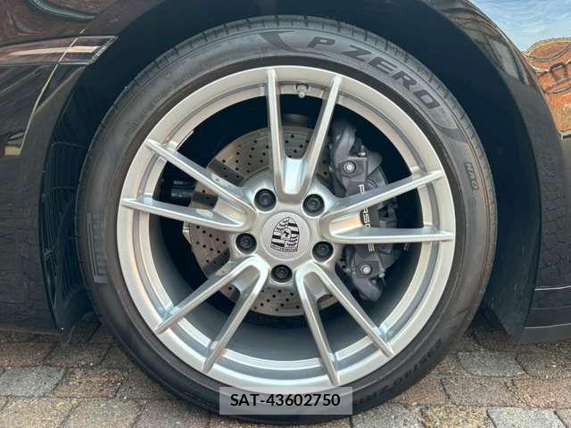 Porsche 911 2021-04 7251912-15