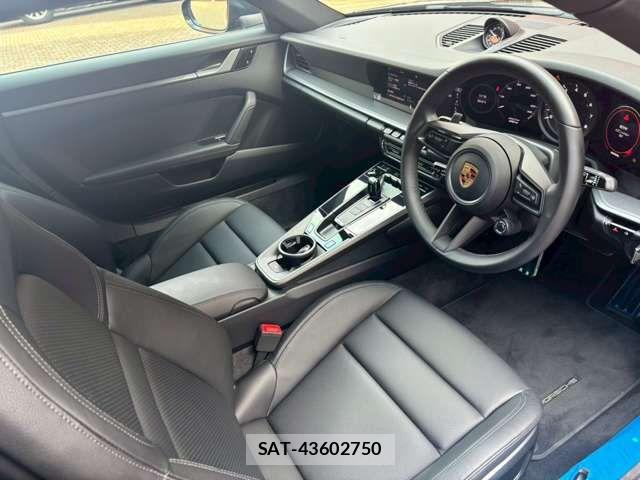 Porsche 911 2021-04 7251912-1