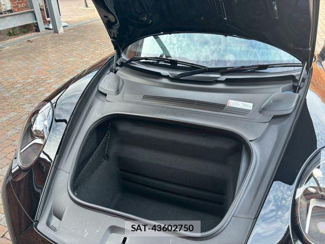 Porsche 911 2021-04 7251912-28