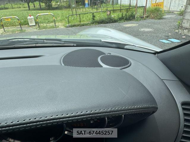 Porsche 911 2005-05 7272707-17