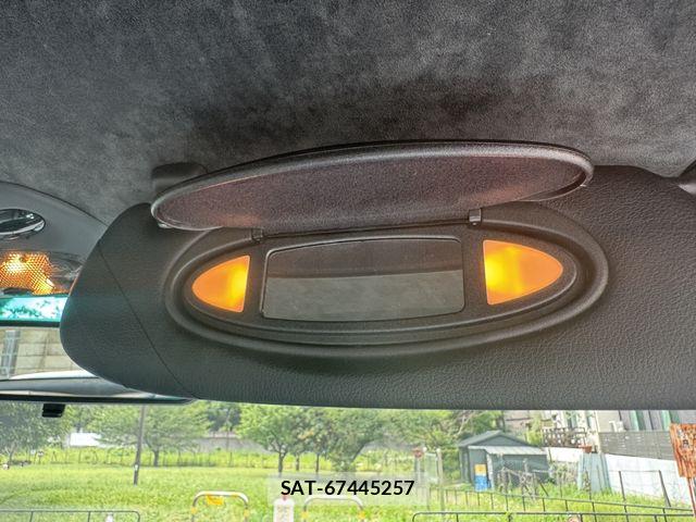 Porsche 911 2005-05 7272707-21
