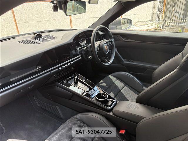 Porsche 911 2023-12 7272702-15