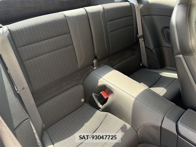 Porsche 911 2023-12 7272702-16