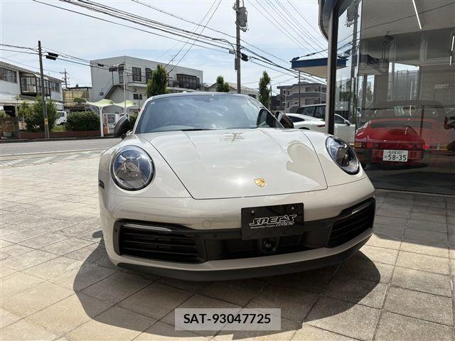 Porsche 911 2023-12 7272702-4