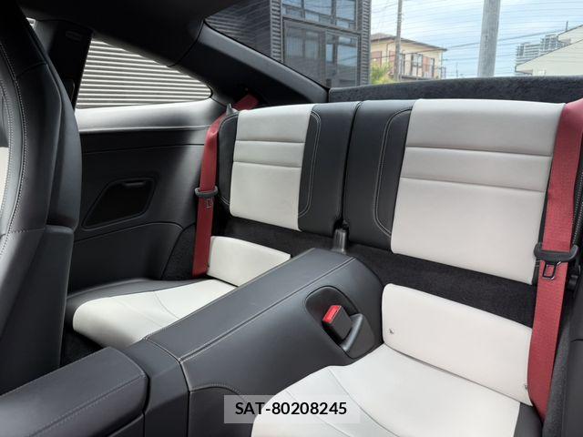 Porsche 911 2020-06 7329343-13
