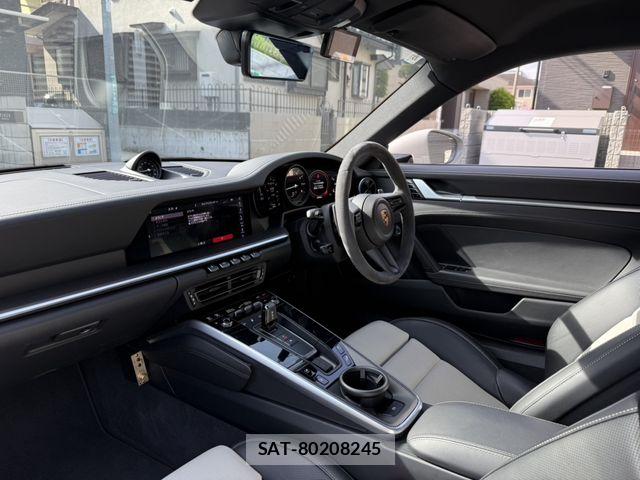 Porsche 911 2020-06 7329343-17