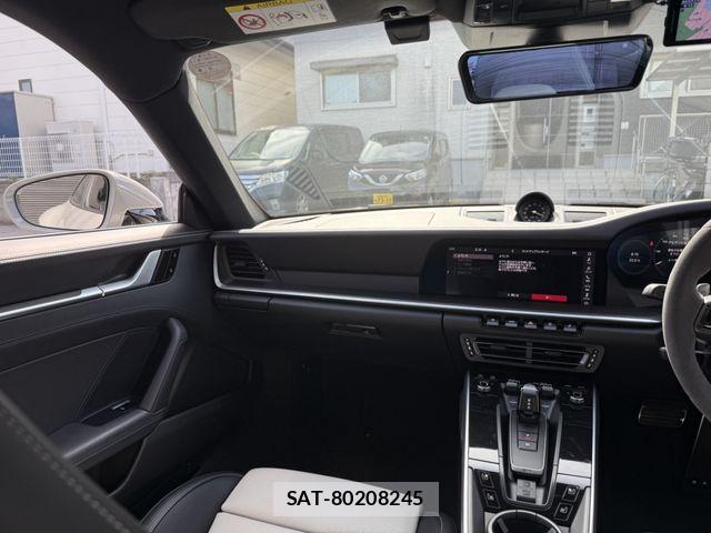Porsche 911 2020-06 7329343-20