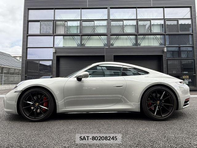Porsche 911 2020-06 7329343-7