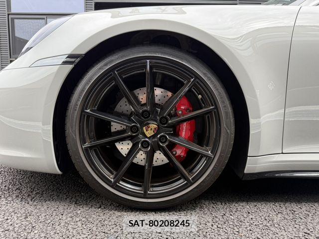 Porsche 911 2020-06 7329343-8