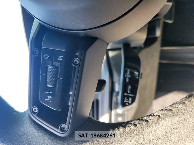 Porsche 911 2025-04 7329338-11