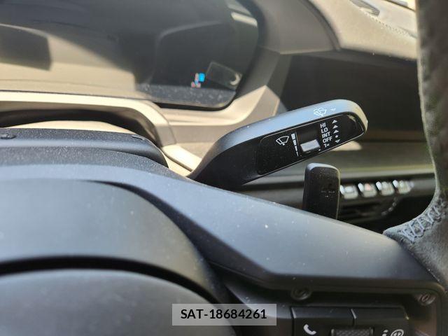 Porsche 911 2025-04 7329338-12