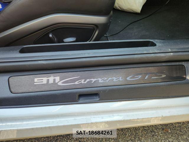 Porsche 911 2025-04 7329338-15