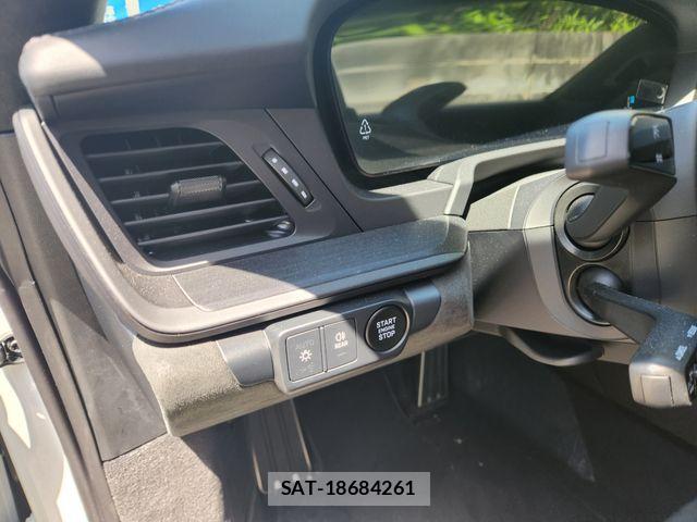 Porsche 911 2025-04 7329338-23