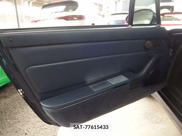 Porsche 911 1994-04 7329340-17