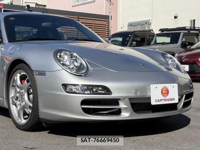 Porsche 911 2006-04 7329345-18
