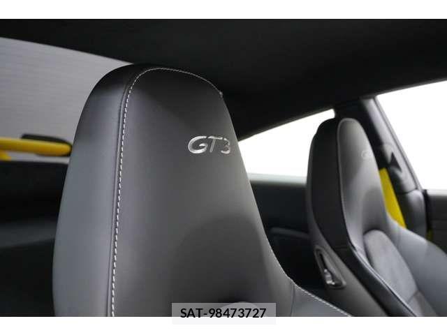 Porsche 911 2019-06 7359297-12