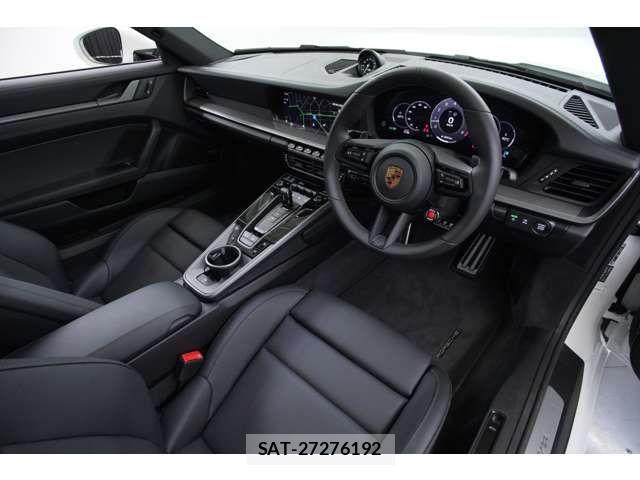 Porsche 911 2025-08 7359296-6