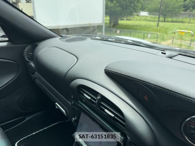 Porsche 911 2005-05 7359309-16