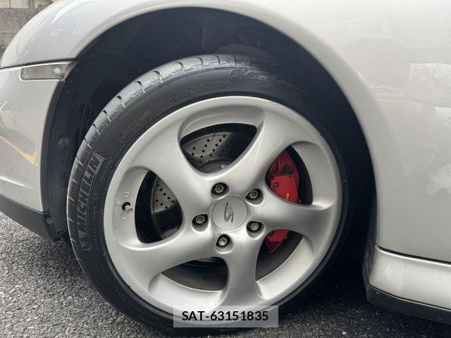 Porsche 911 2005-05 7359309-26