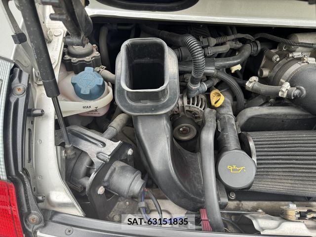 Porsche 911 2005-05 7359309-7