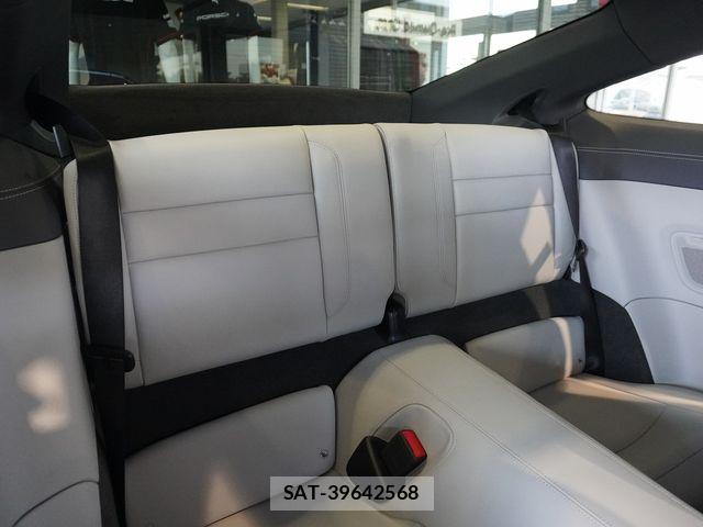 Porsche 911 2021-04 7393536-9