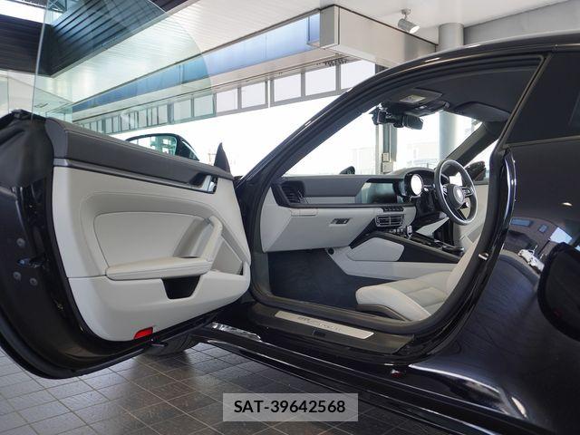 Porsche 911 2021-04 7393536-11