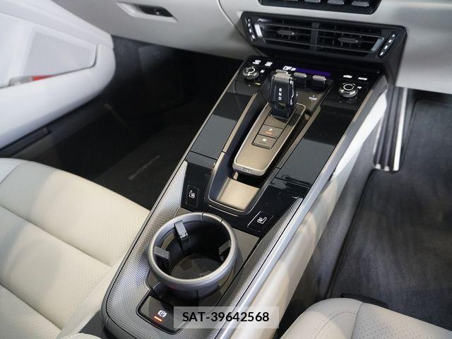 Porsche 911 2021-04 7393536-17