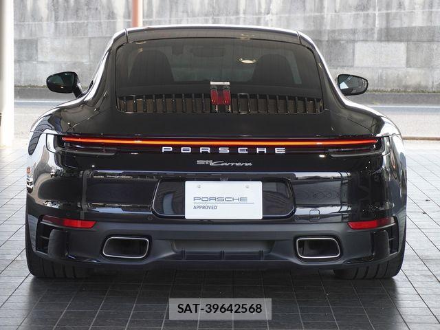 Porsche 911 2021-04 7393536-4