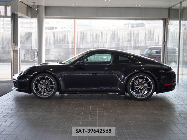 Porsche 911 2021-04 7393536-5