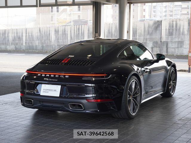 Porsche 911 2021-04 7393536-6