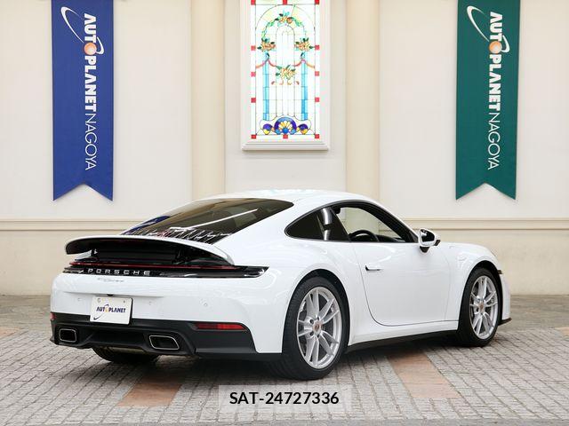 Porsche 911 2025-03 7456762-2