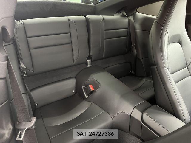 Porsche 911 2025-03 7456762-3