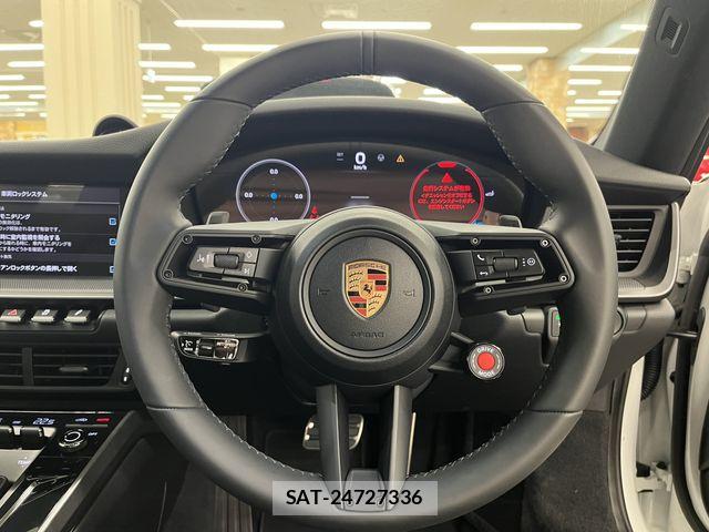 Porsche 911 2025-03 7456762-5
